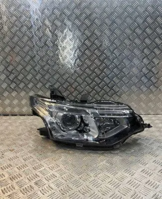 Mitsubishi Outlander Headlight/headlamp 8301C2-04