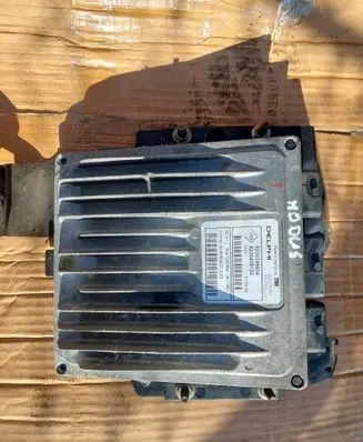 Renault Modus Engine control unit/module ECU 8200398934 8200409120