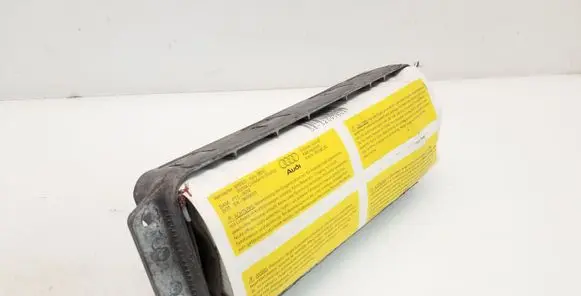 Audi A3 S3 8P Passenger airbag 8P0880202