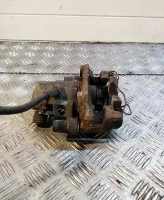 Ford Focus C-MAX Rear brake caliper