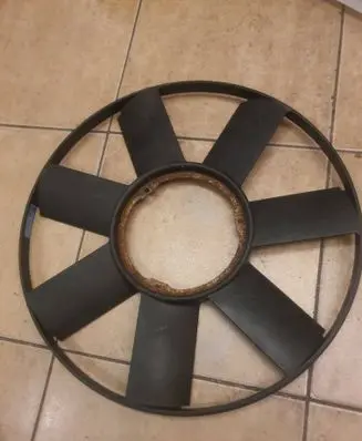 BMW 7 E38 Fan impeller 2243303