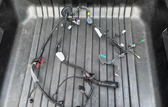 Volvo V60 Front door wiring loom 33665857 32286042 30644905