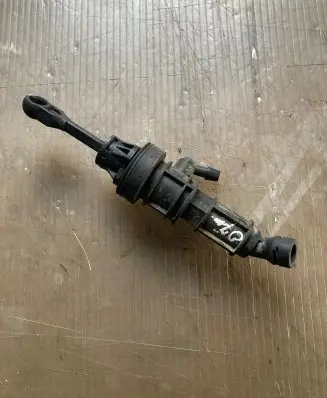 Mitsubishi Outlander Clutch master cylinder