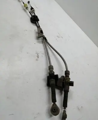 Nissan Pulsar Gear shift cable linkage 344133ZV0A