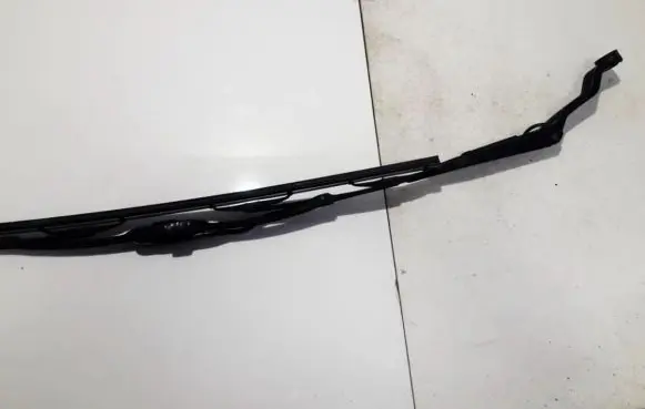 Volvo S40, V40 Front wiper blade arm
