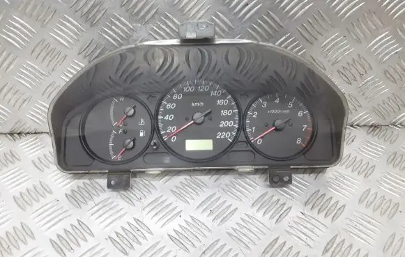 Mazda 323 F Speedometer (instrument cluster) CEBJ2M