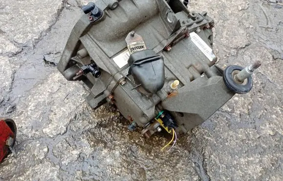 Renault Master II Manual 5 speed gearbox 8200022286