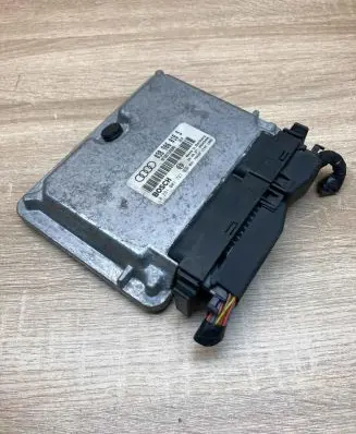 Audi A4 S4 B5 8D Engine control unit/module ECU 038906018S 0281001721