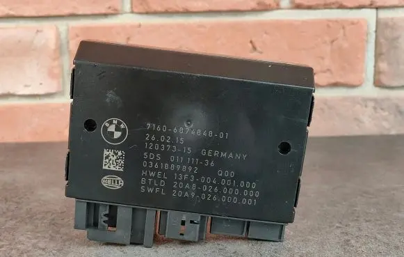 BMW 7 G11 G12 Tow bar trailer control unit/module 6874848