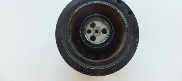 Toyota Land Cruiser (J200) Crankshaft pulley