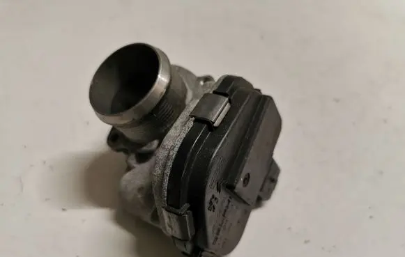 Volvo S60 Throttle valve 28275019