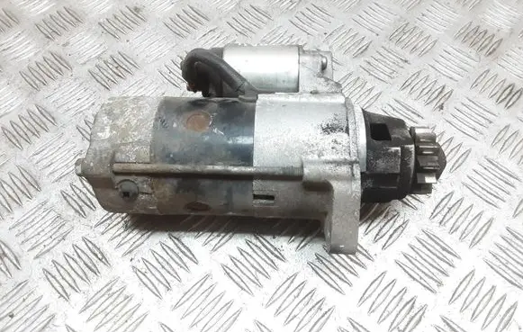 Nissan X-Trail T30 Starter motor 233008H801