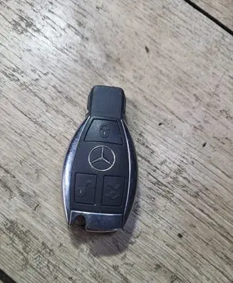 Mercedes-Benz E W212 Ignition key/card 