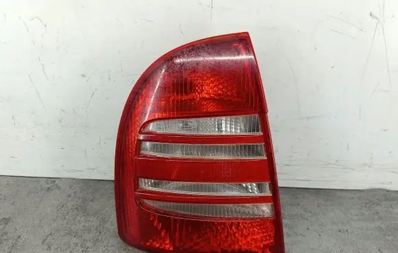 Skoda Superb B5 (3U) Rear/tail lights 3U59450953U5945111