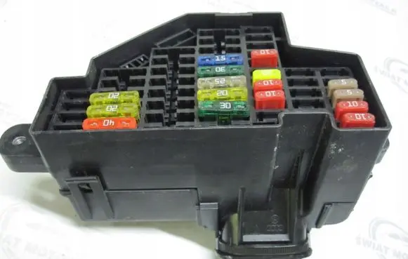 Volkswagen Golf VI Fuse box set