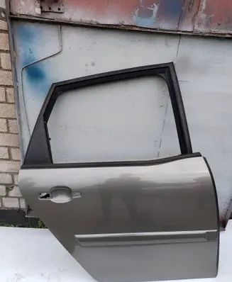 Citroen C4 I Picasso Rear door