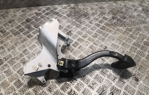 BMW X5 E53 Brake pedal 1165693