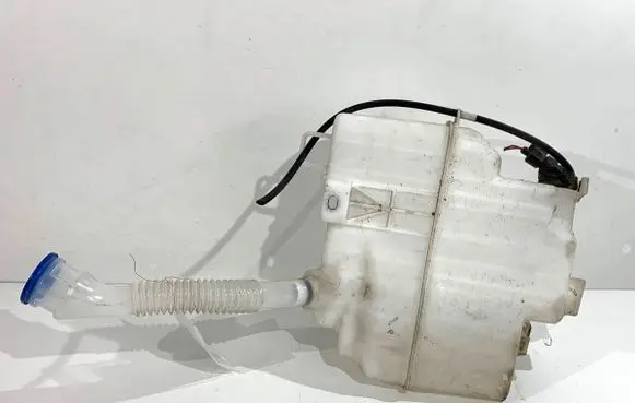 Windshield washer fluid reservoir/tank