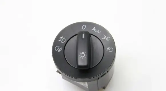 Volkswagen Tiguan Light switch 1K0941431BM