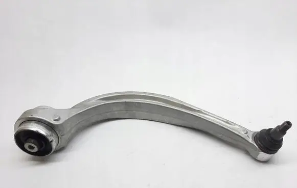 Porsche Cayenne (9Y0 9Y3) Front lower control arm/wishbone 4M0407695C
