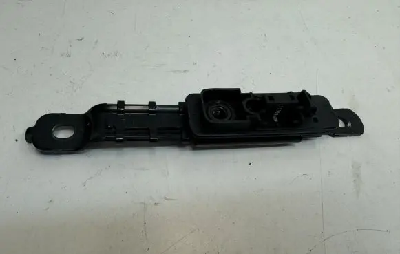 Nissan Juke I F15 Seat belt adjustment rail 6096312A