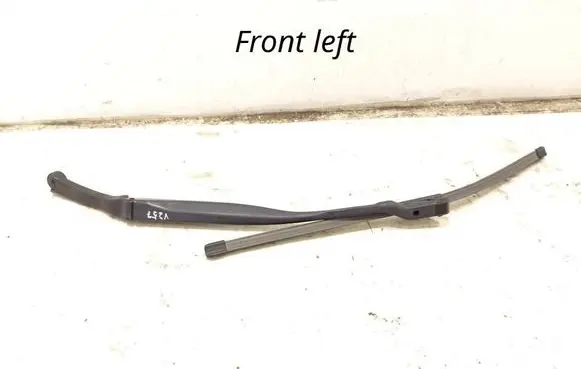 Maserati Ghibli Front wiper blade arm 670007562