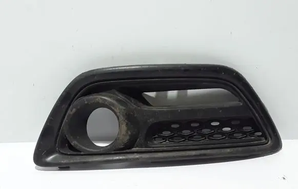 Renault Captur Front bumper lower grill 620752406R
