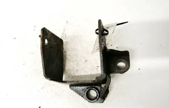 Mazda 6 Engine mounting bracket
