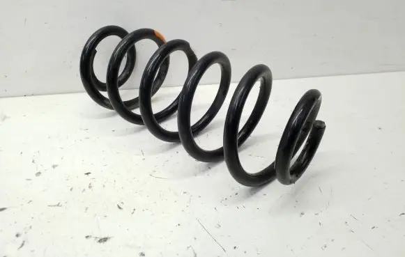 Toyota Prius+ (ZVW40) Rear coil spring