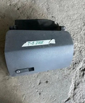 Volkswagen Transporter - Caravelle T5 Glove box 7H1857121
