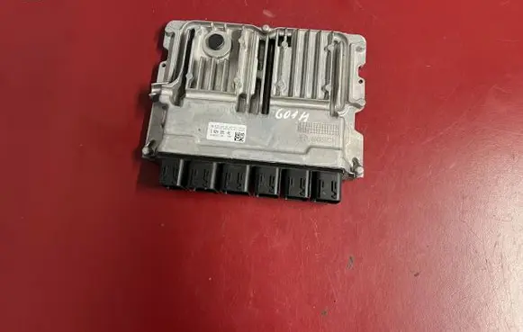 BMW X3 G01 Engine control unit/module 5A24335