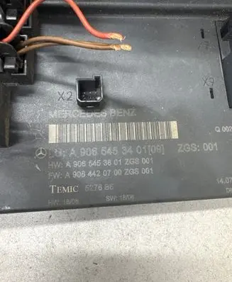 Mercedes-Benz Sprinter W906 Comfort/convenience module A9065453401 A9064420700