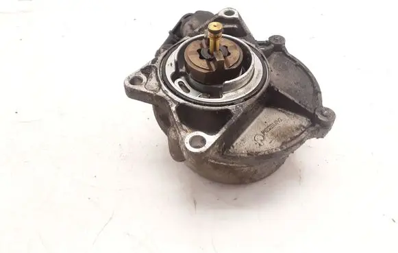 Audi A6 S6 C5 4B Vacuum pump