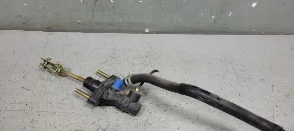 Toyota Corolla Verso AR10 Clutch slave cylinder 