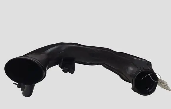 Volvo V40 Intercooler hose/pipe 31370135