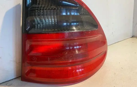 Mercedes-Benz E W210 Rear/tail lights A2108206864
