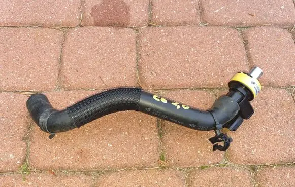 Fiat Ducato Breather hose/pipe 9807490480