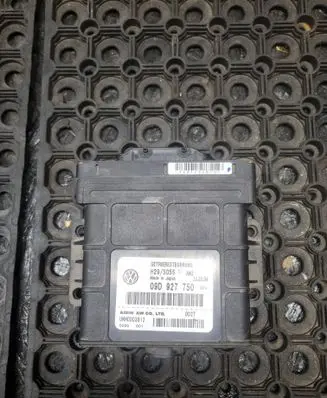 Volkswagen Touareg I Gearbox control unit/module 09D927750BN H29S055S H29S0555