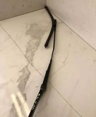 Audi A4 S4 B8 8K Windshield/front glass wiper blade 178307