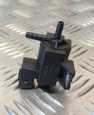 Toyota Avensis T250 Turbo solenoid valve 258600R010 72825306 TC701A