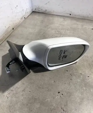 Hyundai i40 Front door electric wing mirror 