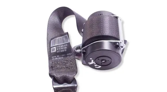 Opel Astra J Rear seatbelt 13309838 617472300B