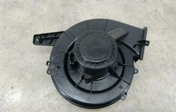Audi A2 Heater fan/blower 6Q1820015