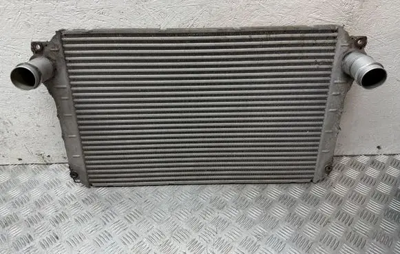 Toyota Avensis T250 Intercooler radiator 179400R010 JD1271002220