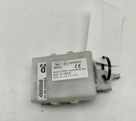 Subaru Forester SJ Door central lock control unit/module 88035FG010