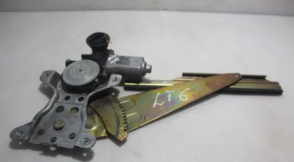 Toyota Corolla Verso E121 Rear window lifting mechanism without motor 8571020380