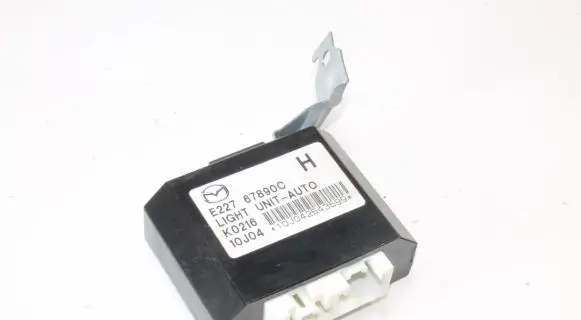 Mazda CX-7 Light module LCM E22767890C