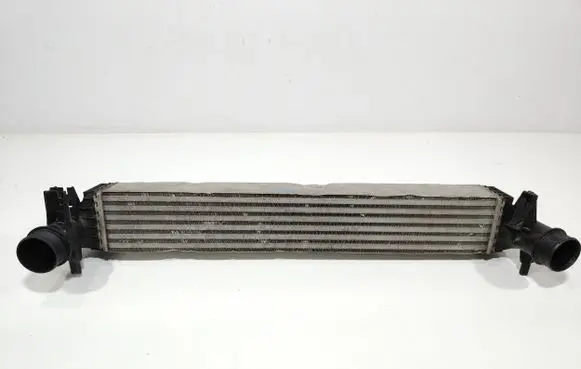 Audi A1 Intercooler radiator 6R0145805J