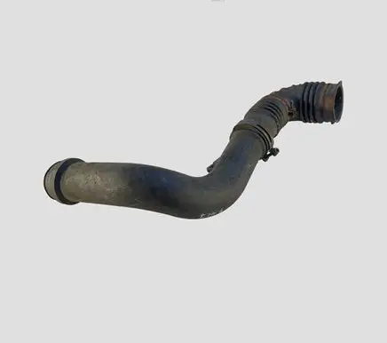 Mazda 6 Air intake hose/pipe R2AA13231