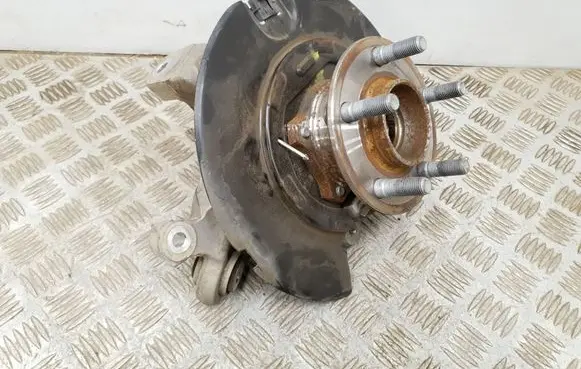 Dodge Challenger Rear wheel hub spindle/knuckle 68089312AB
